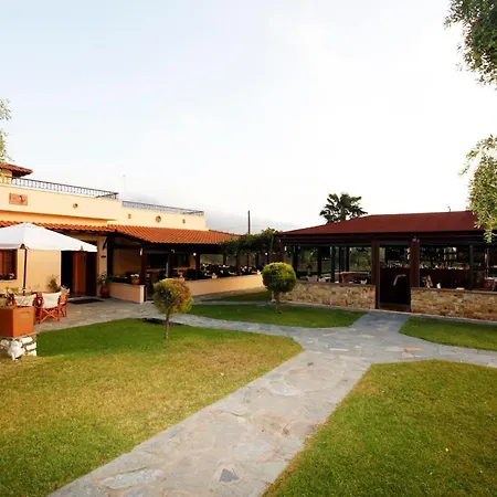 Ariadni Hotel 3*
