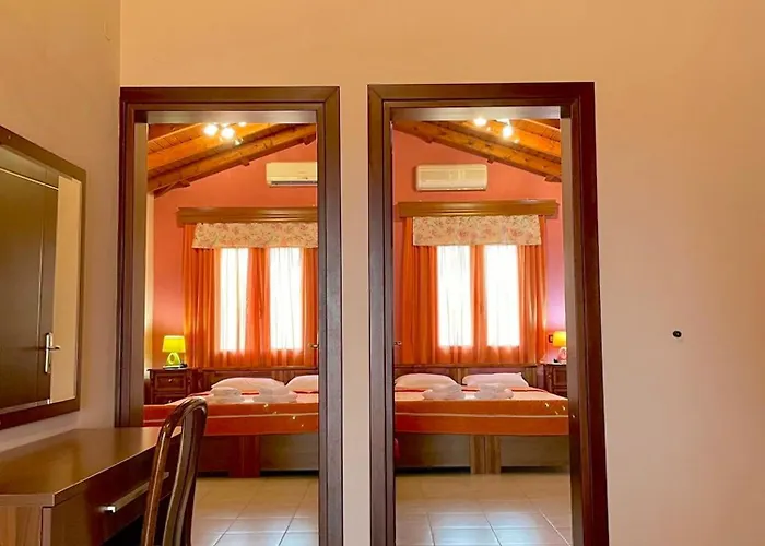 Ariadni Hotel 3*